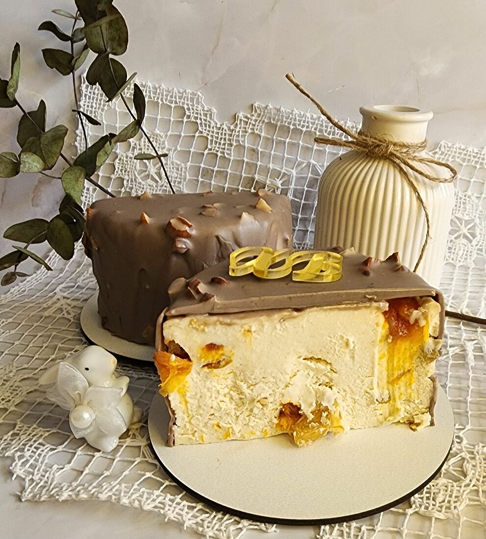 Полезный Тортик. Пасха (Полезные куличи и другие пасхальные десерты). Творожно-карамельная бенто-пасха с глазурью гурме, разрез.